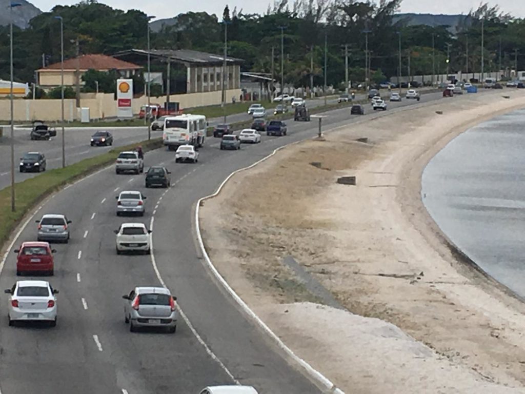 Rodovias da Região dos Lagos registram fluxo intenso