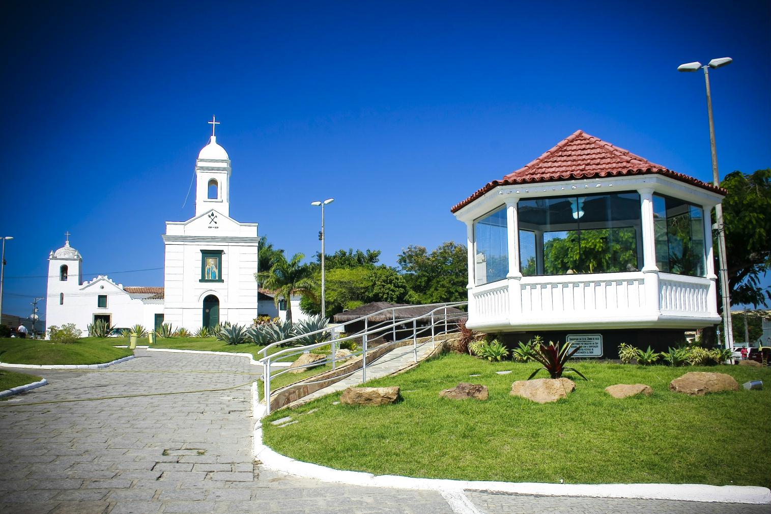 Programação do aniversário de São Pedro gera reclamações nas redes sociais.