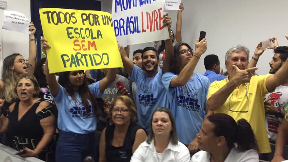 Vereador Vaguinho e representantes do Sepe Lagos trocaram xingamentos no plenário. Foto: Internet/Reprodução