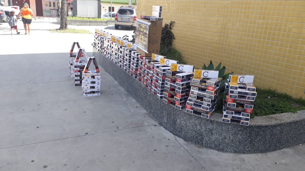 Suspeita é de que o material seja fruto de contrabando. Foto: PM/Divulgação