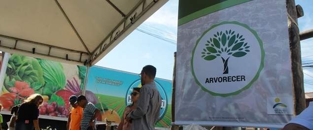 O Projeto Arvorecer, em parceria com a ONG “Mar Sem Lixo”, promove neste sábado (22)