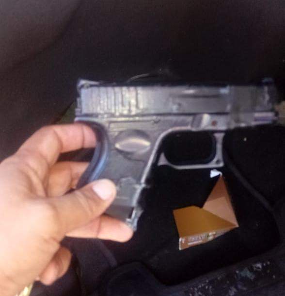 Um homem é preso depois de ser reconhecido em filmagens roubando um carro no Jardim do Peró, em Cabo Frio nessa segunda-feira (01).