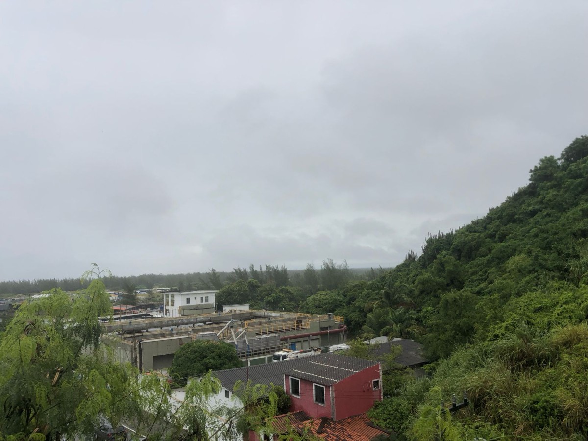 Céu nublado em Arraial do Cabo nesta sexta-feira (08/03/2024)